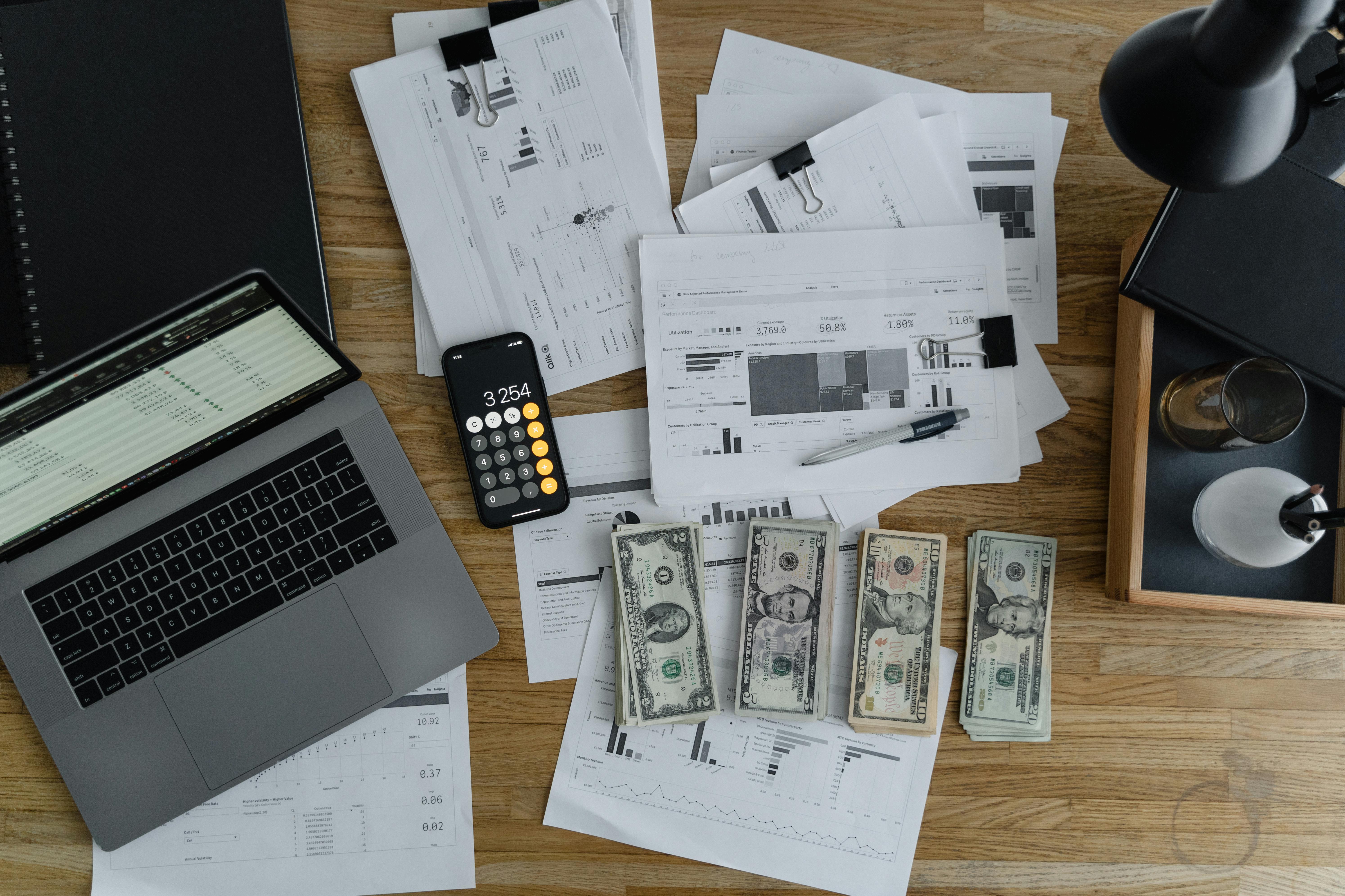 What is salary benchmarking and why is it important? – The Money Muse